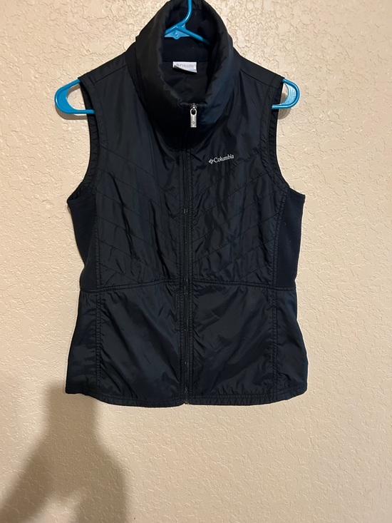Columbia Jackets & Blazers - Columbia Black Quilted Shell Vest